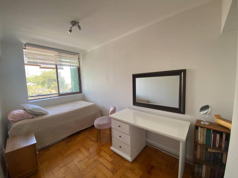Apartment Amplio Depto En Barrio Lastarria