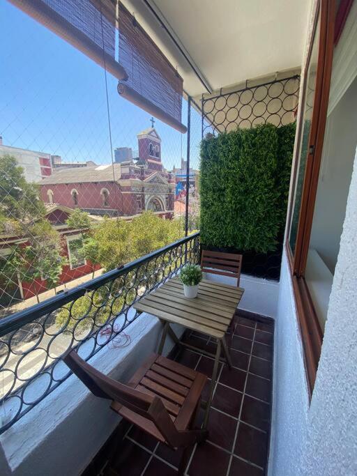 Apartment Amplio Depto En Barrio Lastarria Santiago