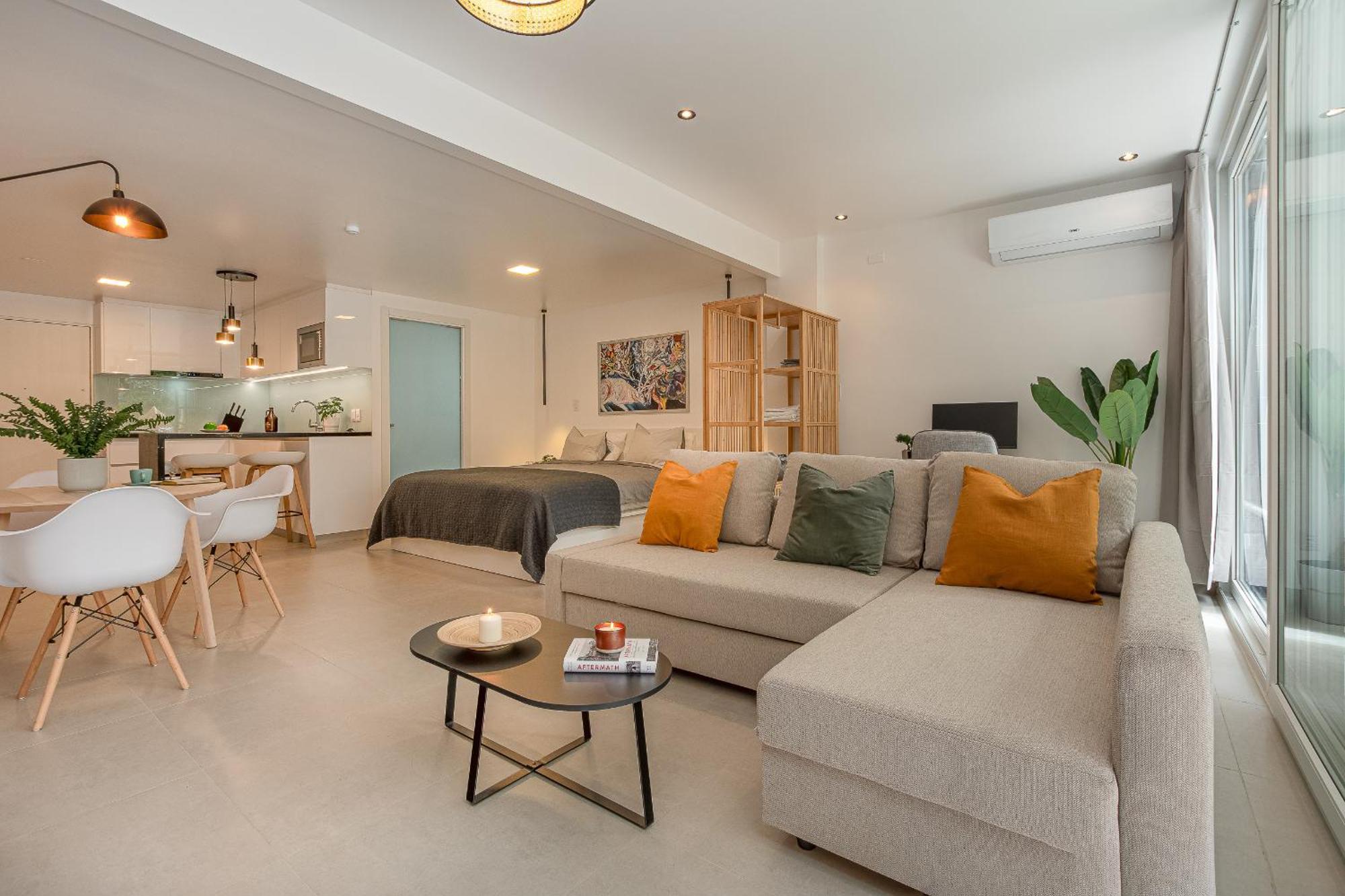 King-size Bed With Terrace And Air Conditioning! Apartamento