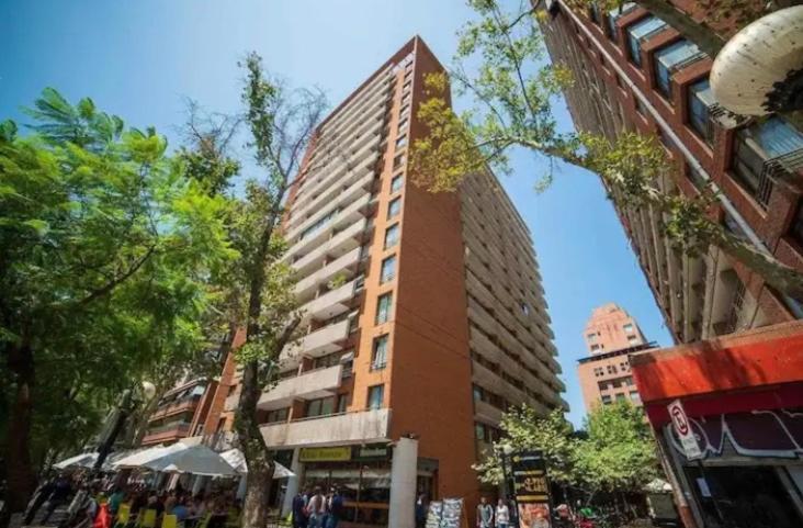 Luminosa Habitacion Con Bano Privado En El Centro De Providencia Campsite Santiago