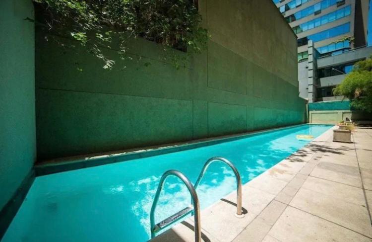 Luminosa Habitacion Con Bano Privado En El Centro De Providencia *