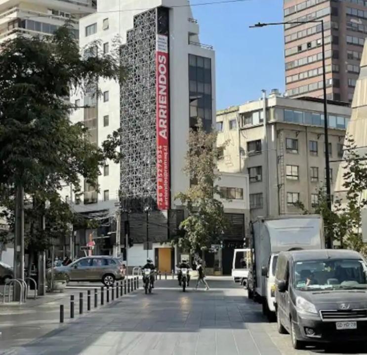 Luminosa Habitacion Con Bano Privado En El Centro De Providencia * Santiago