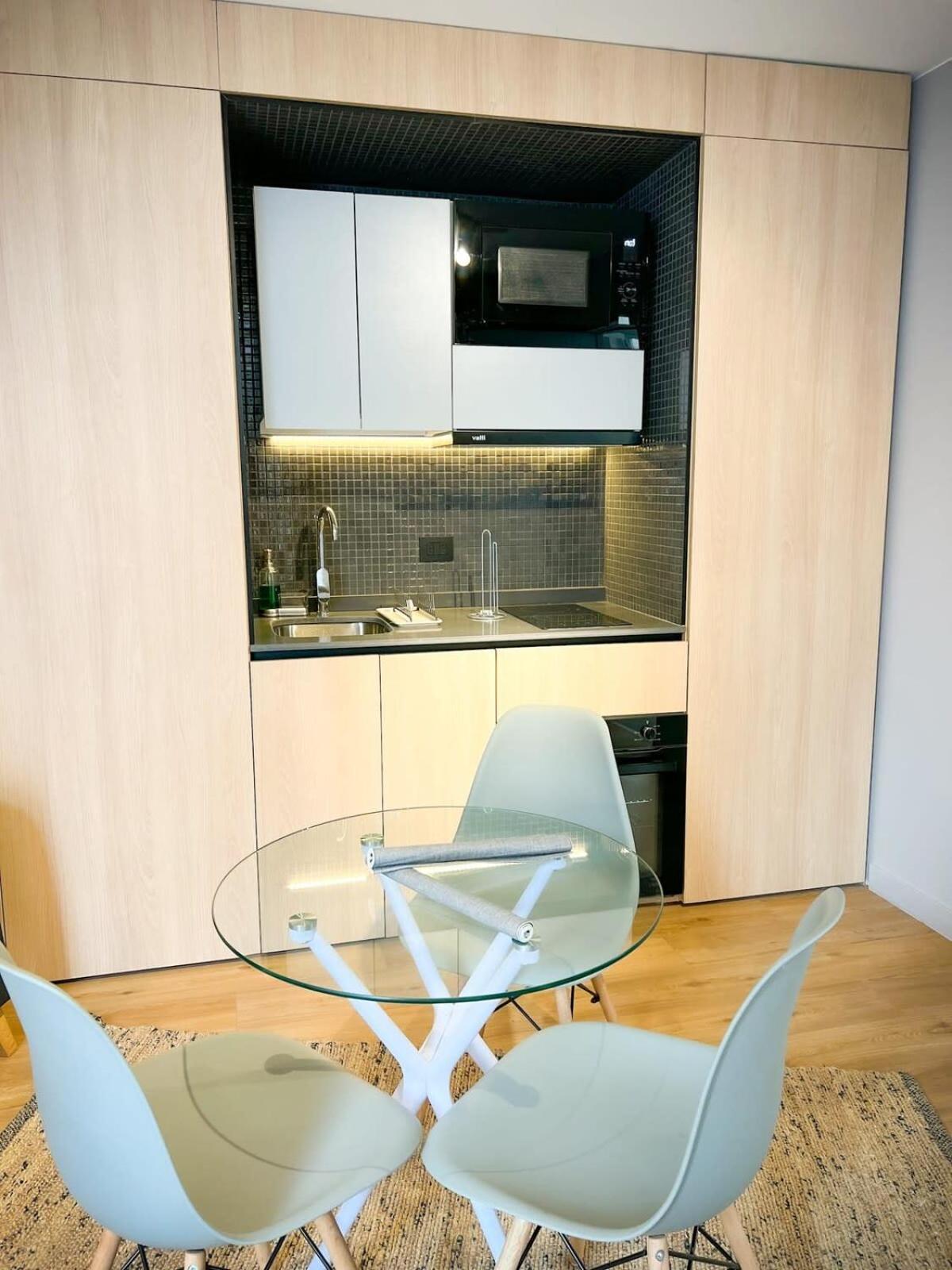 Hom I Moderno Depto Con Encanto En Barrio Lastarria
