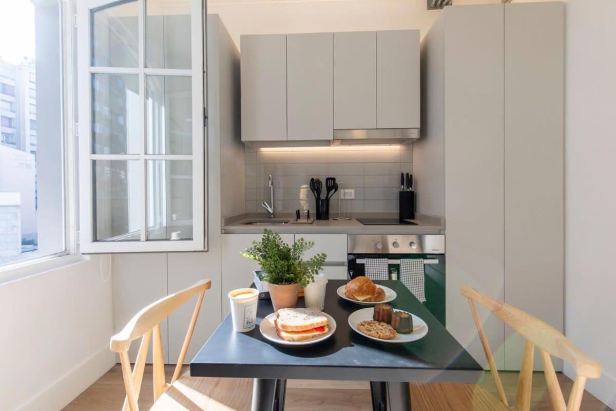 Apartment Hom I Departamento 1d1b En Iconico Barrio De *