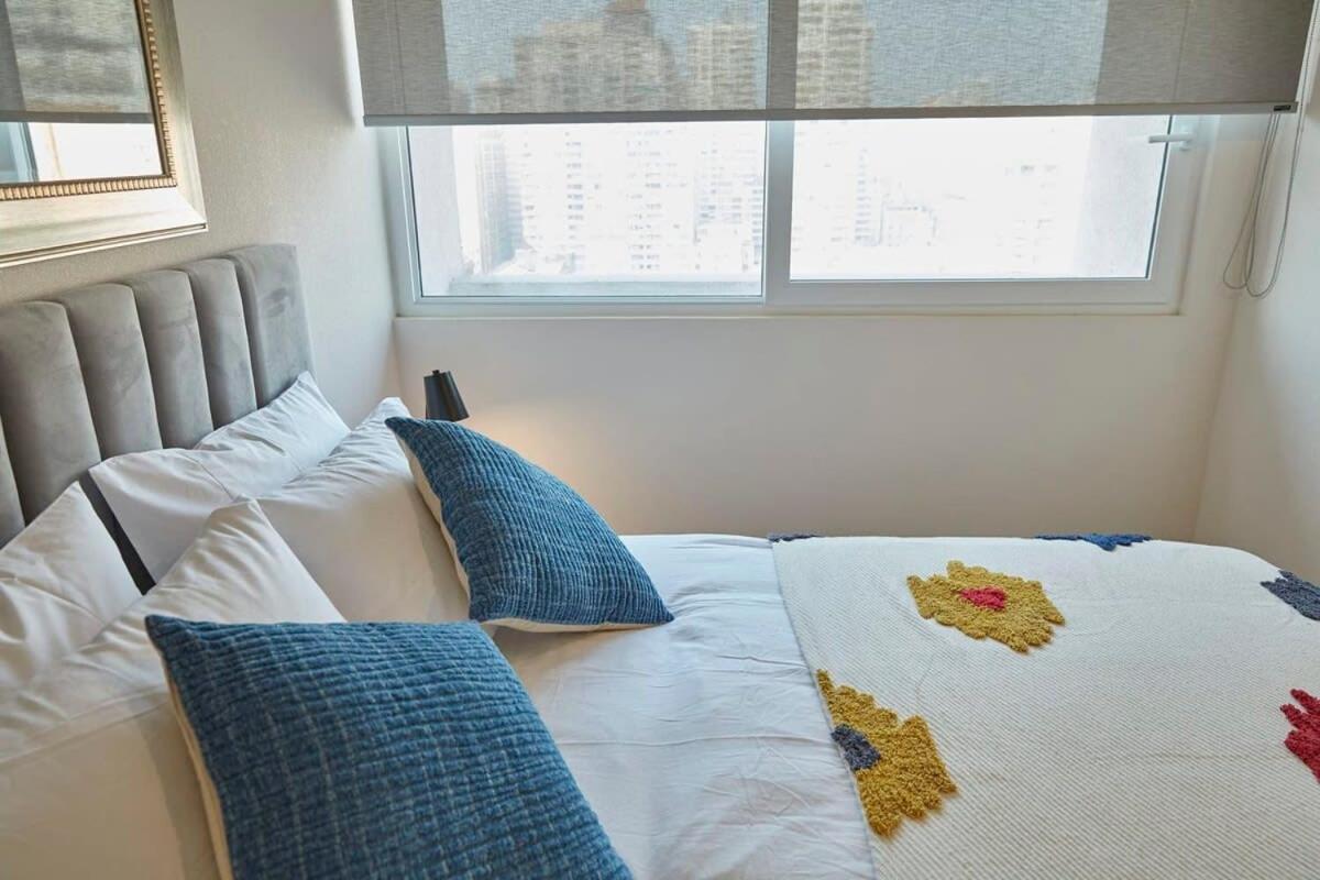 Hom I Amplio Y Comodo Depto 2d2b En Centro * Santiago