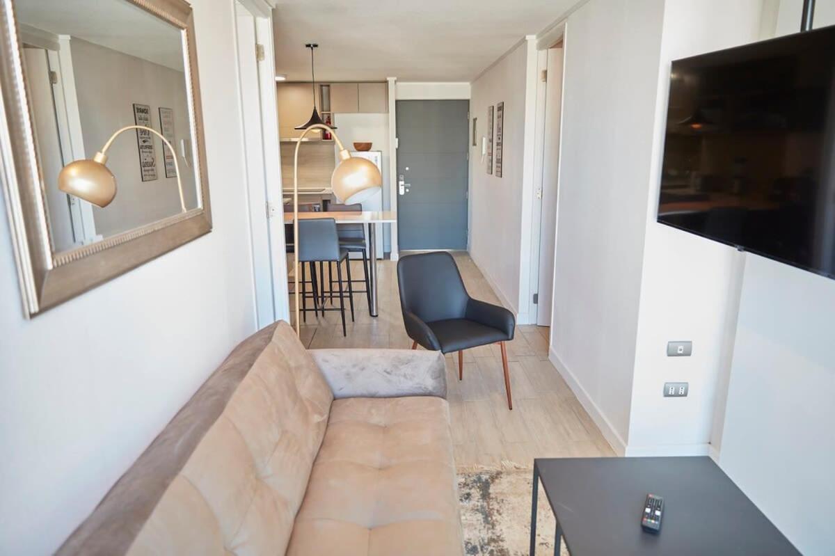 Hom I Amplio Departamento 2d2b En La Calle San Pablo * Santiago