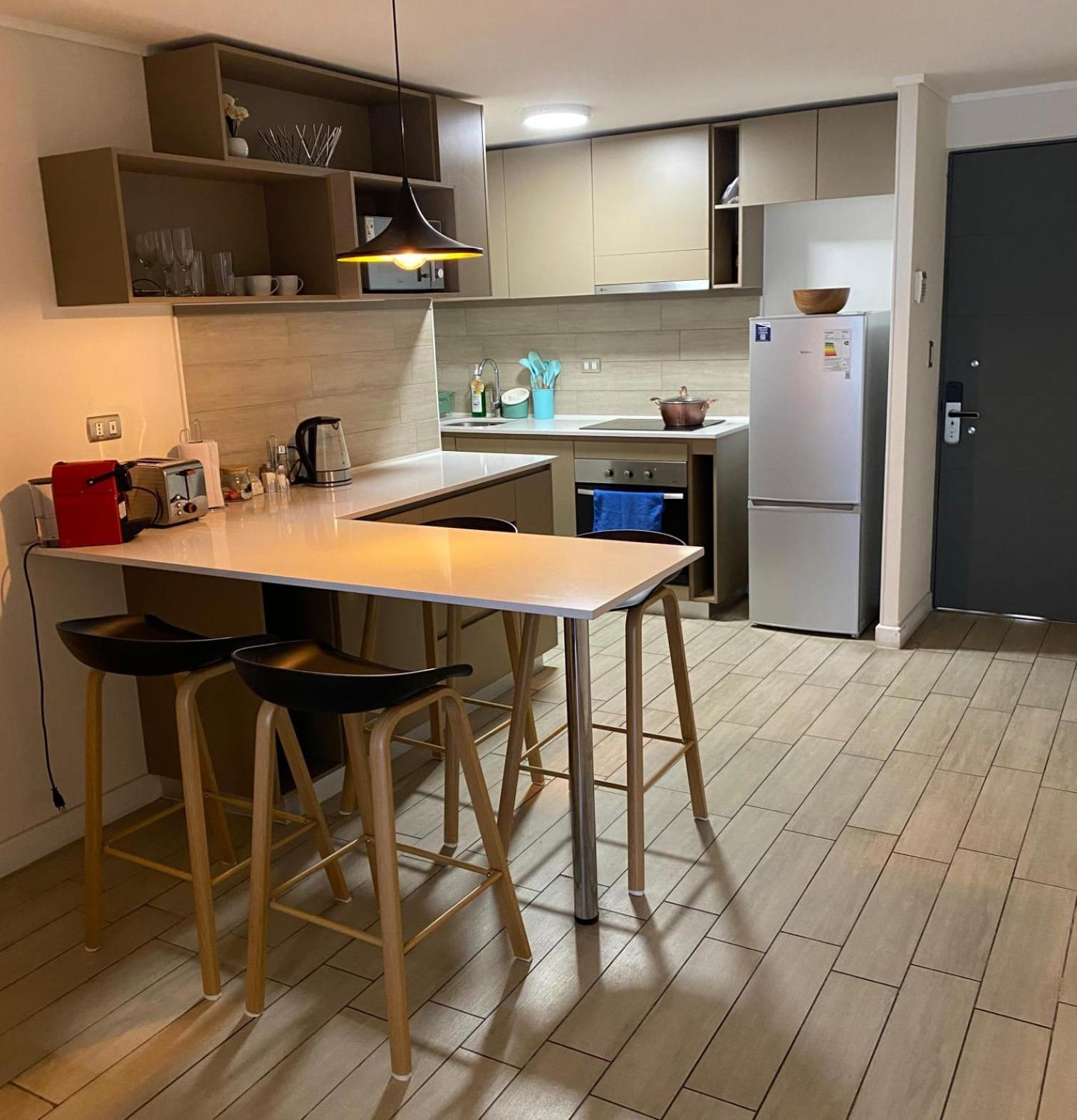 Apartment Hom I Amplio Departamento 2d2b En La Calle San Pablo Santiago