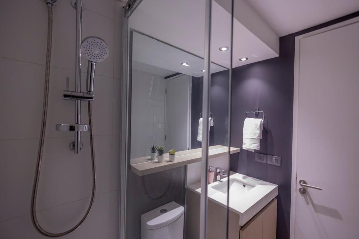 Apartment Cozy Steps Away From Costanera Center