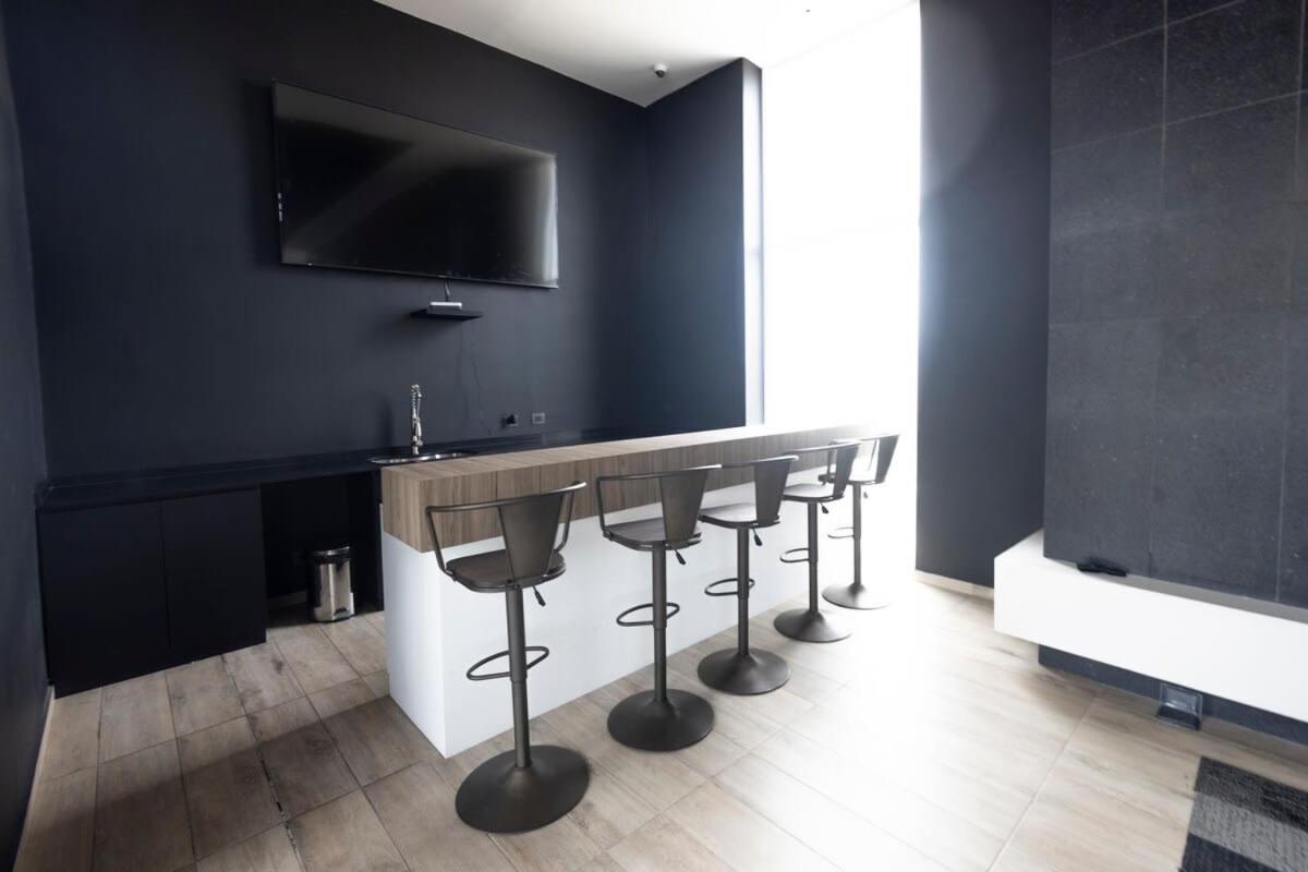 Apartment Cozy Steps Away From Costanera Center