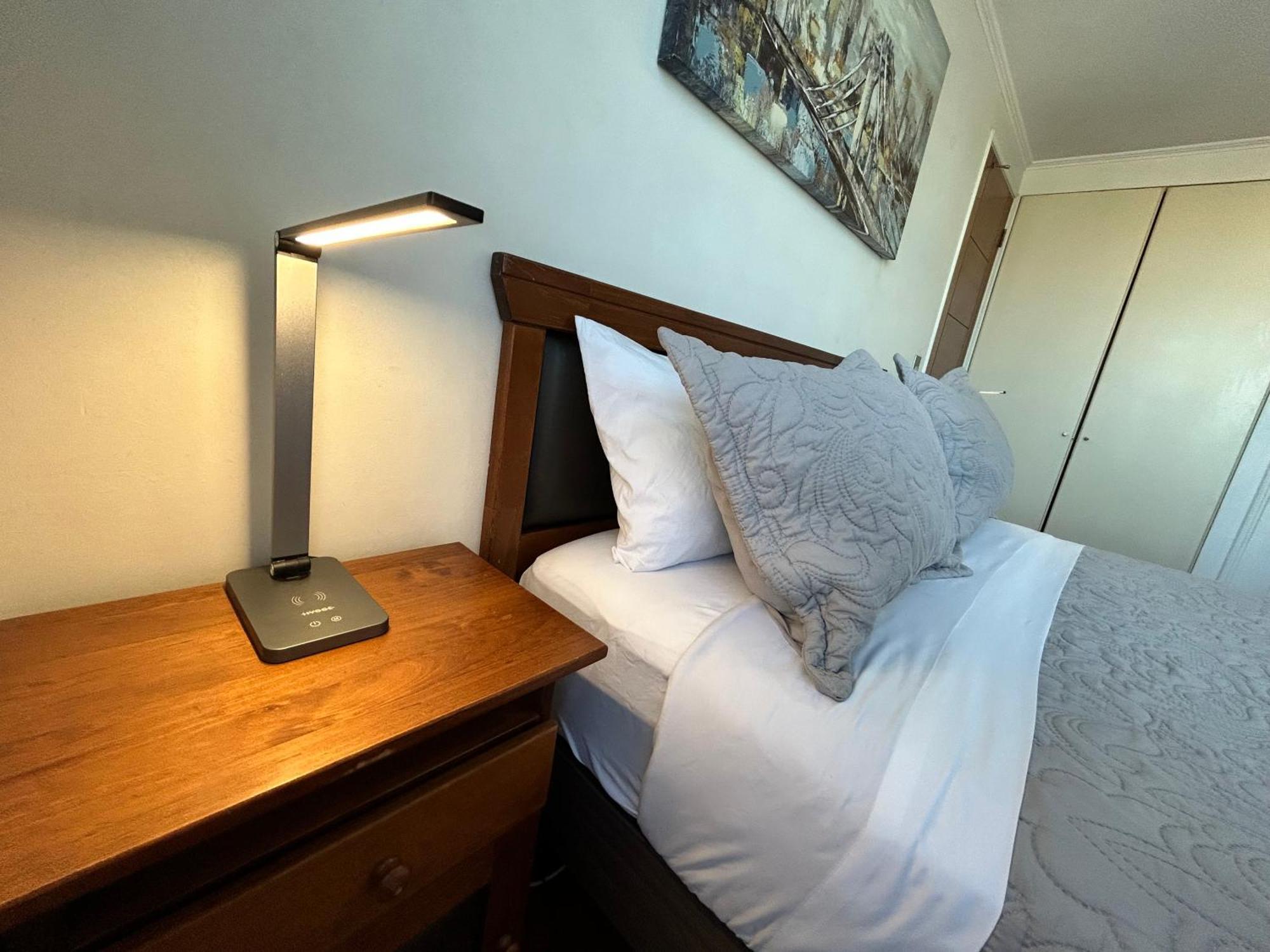Private In Apartment *