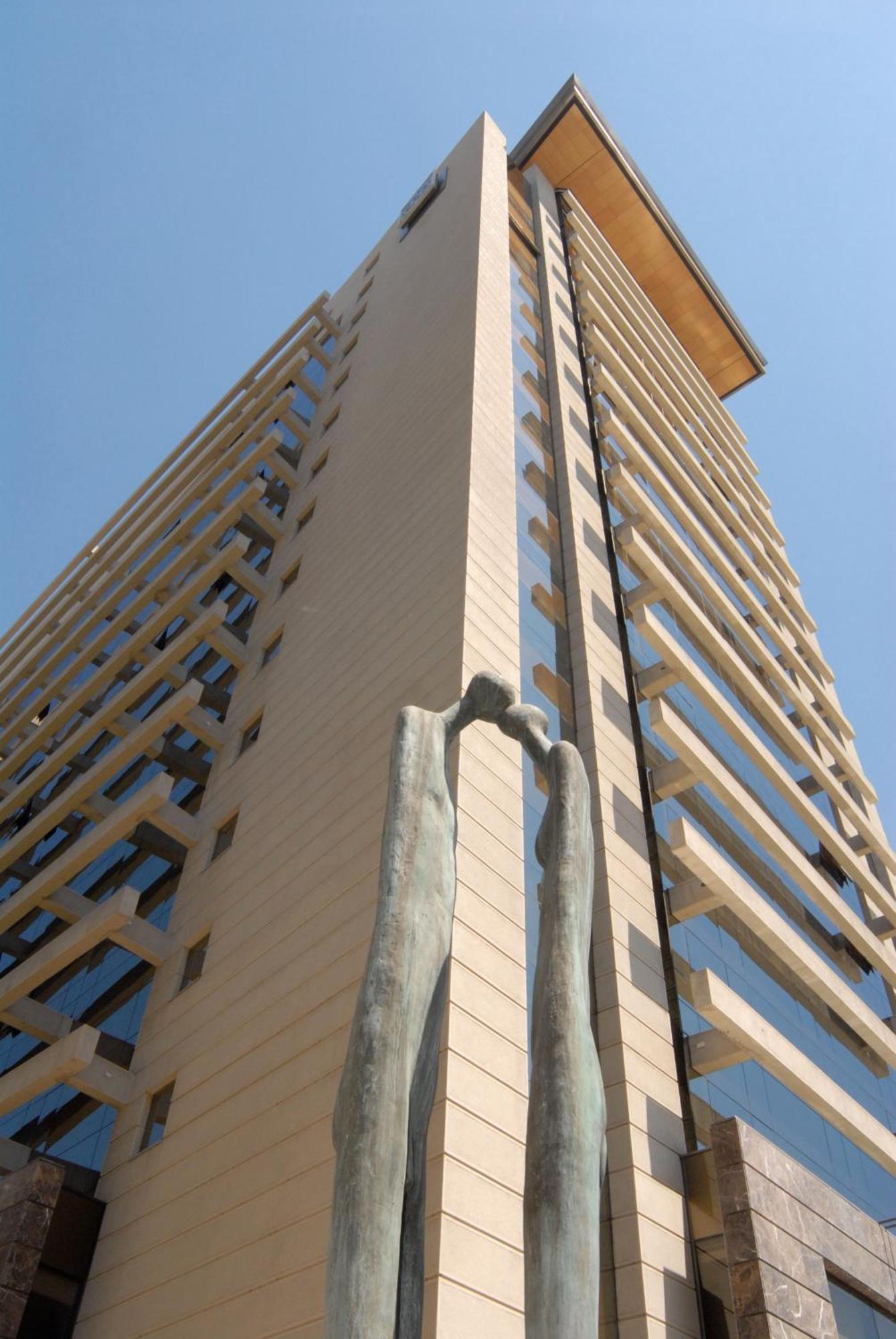 Khách sạn Plaza El Bosque Ebro