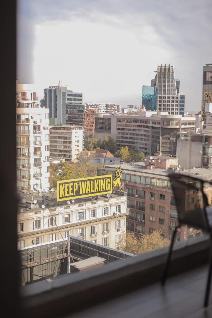 Cozy Steps Away From Costanera Center
