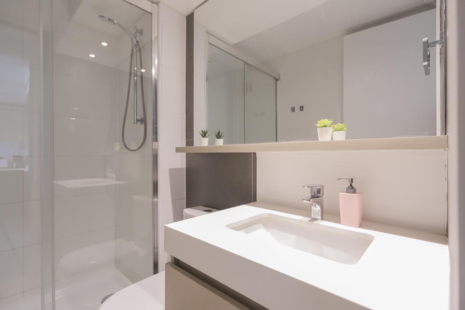 Apartment Cozy Steps Away From Costanera Center