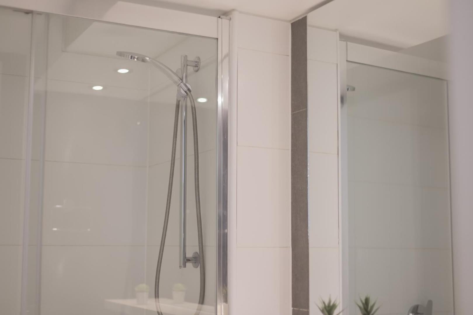 Apartment Cozy Steps Away From Costanera Center