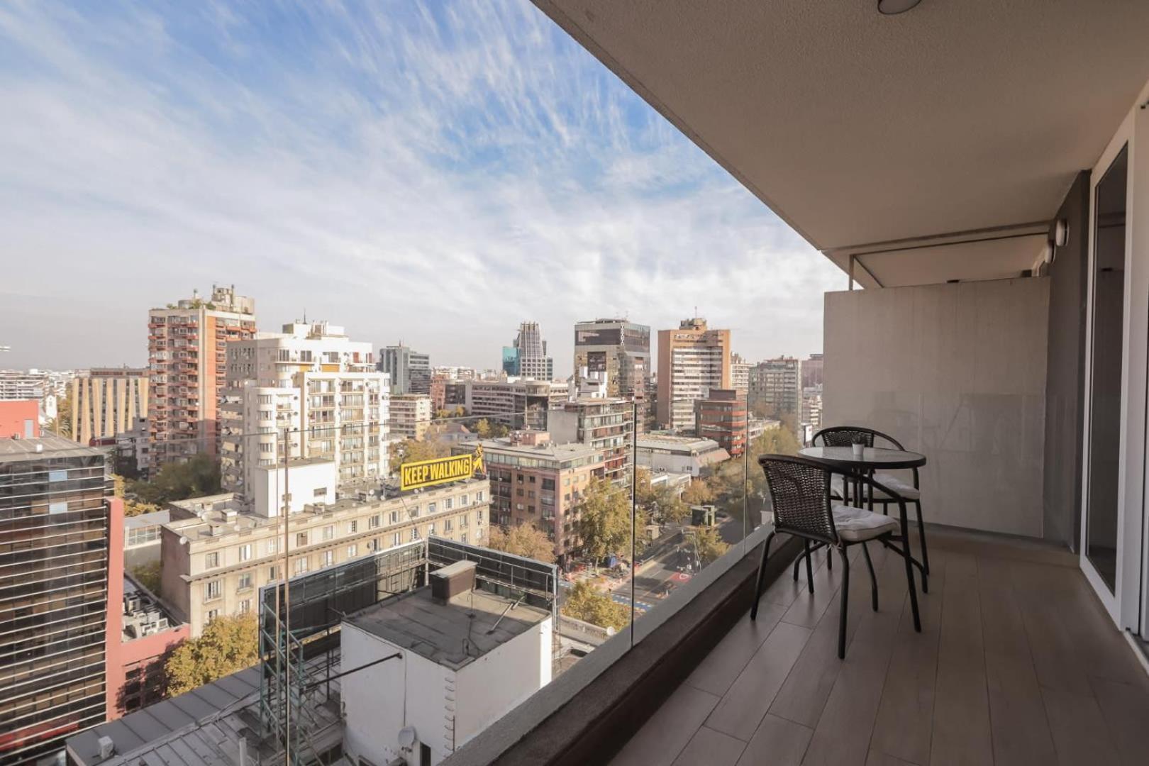 Apartment Cozy Steps Away From Costanera Center