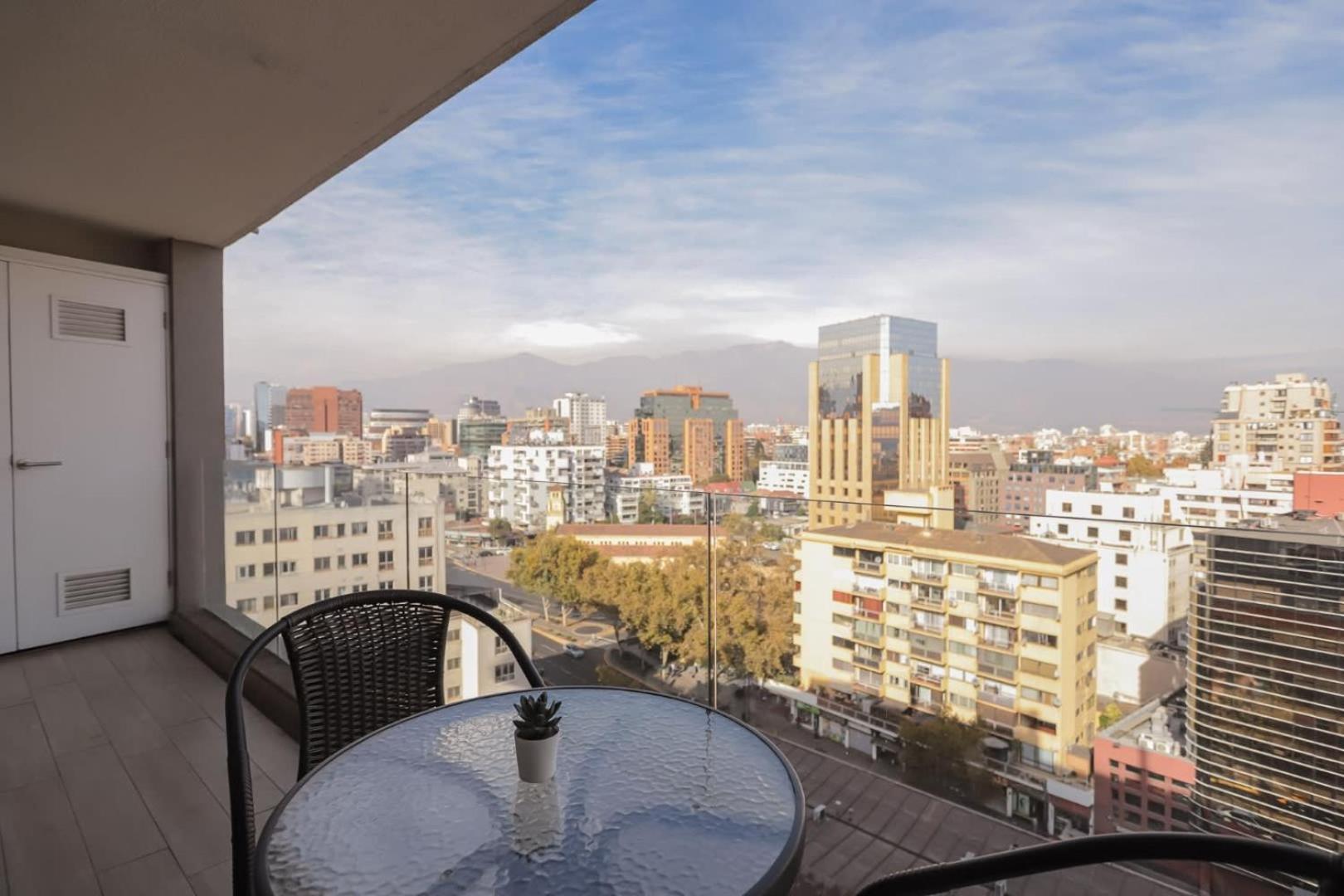 Apartment Cozy Steps Away From Costanera Center *