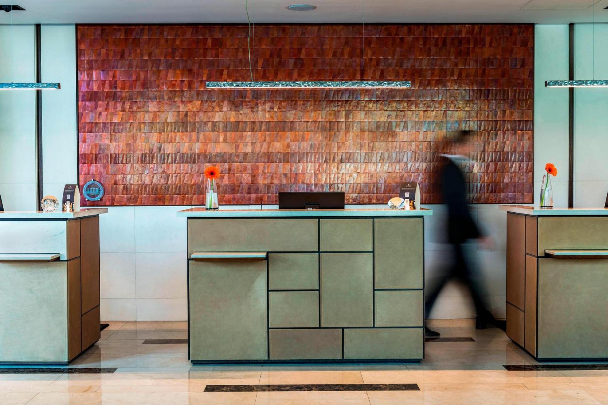Hotel Renaissance By Marriott