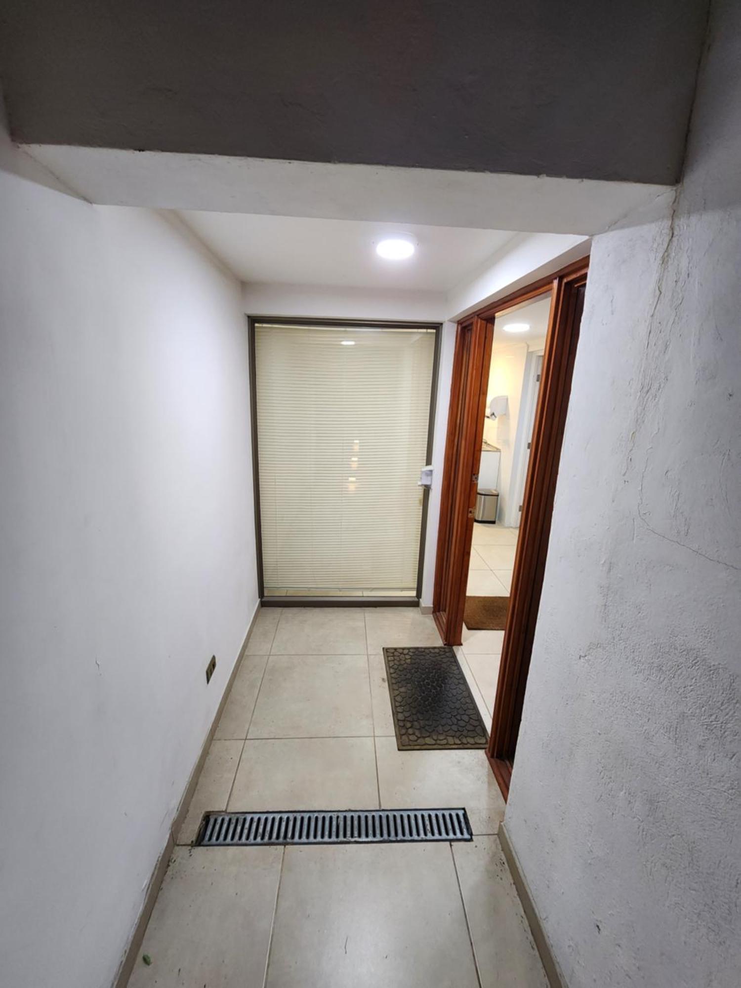 Lomas Apartment *