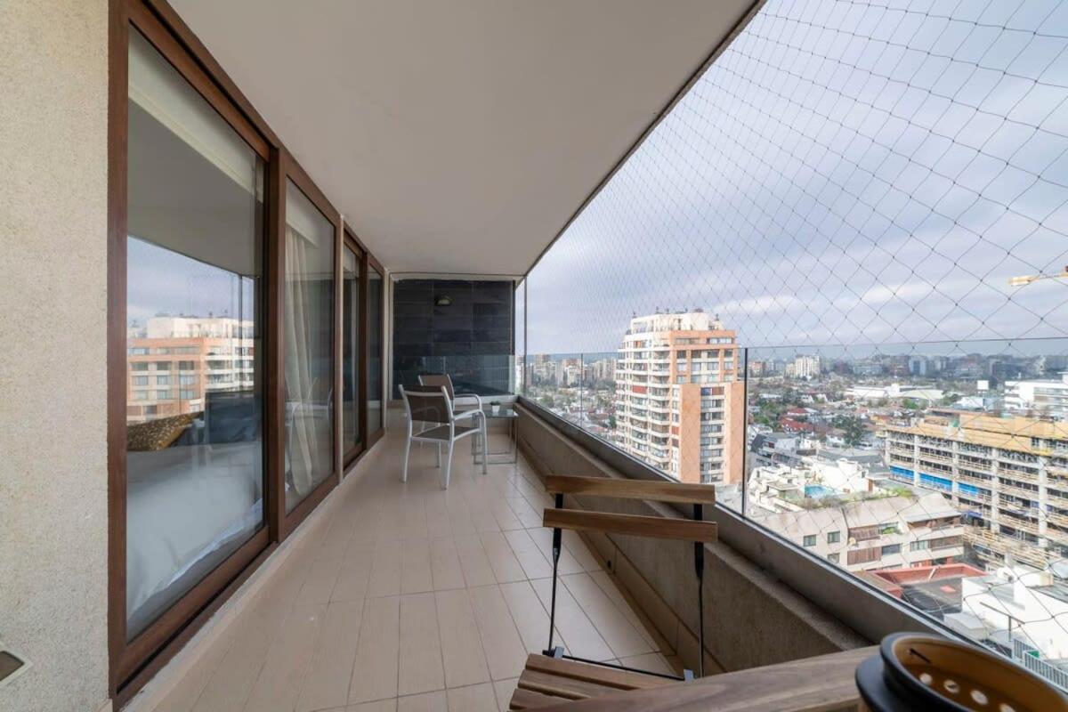 Excepcional Y Confortable Con Malla Apartamento Santiago