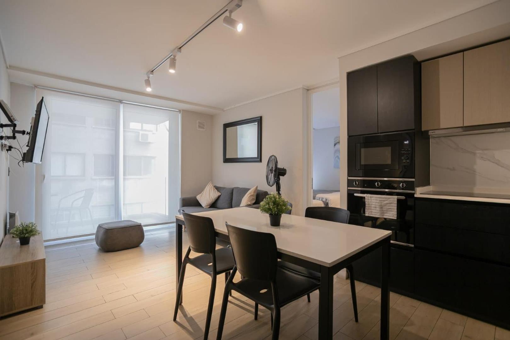 Apartment 2b2b Steps Away From Costanera Center *