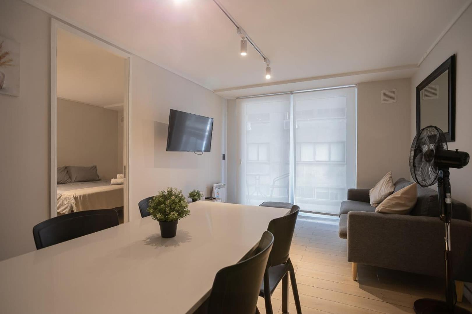 Apartment 2b2b Steps Away From Costanera Center *