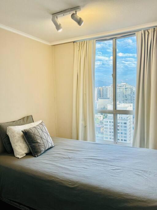 Maxi Close To The Metro Apartment Santiago