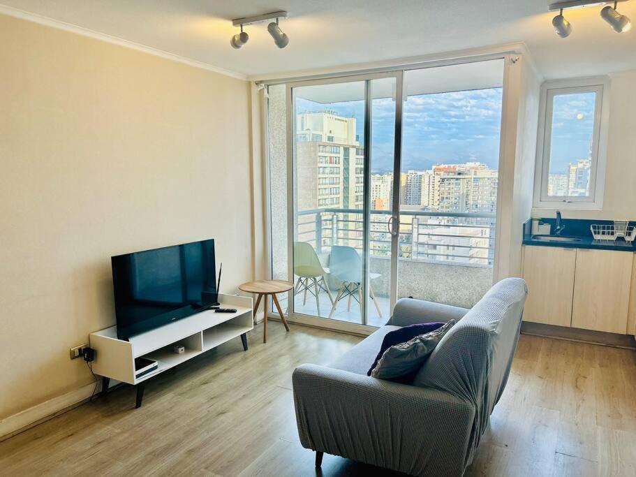 Apartment Maxi Close To The Metro