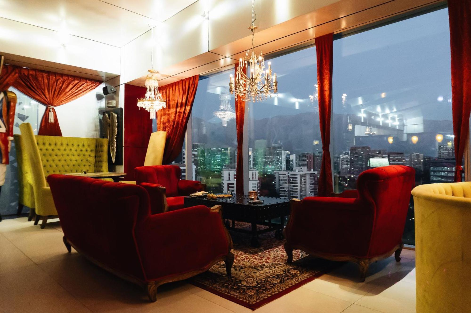 Hotel Renaissance By Marriott 5*
