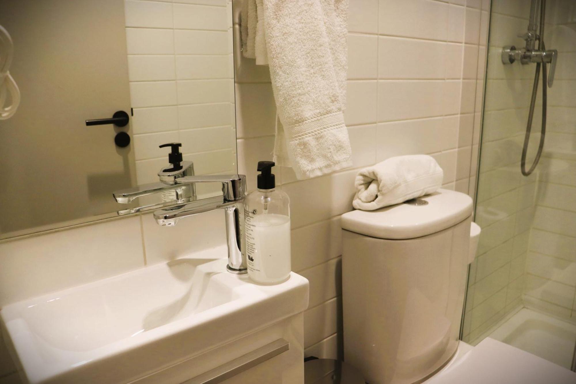 Hom I Moderno En El Centro De Lastarria Apartment