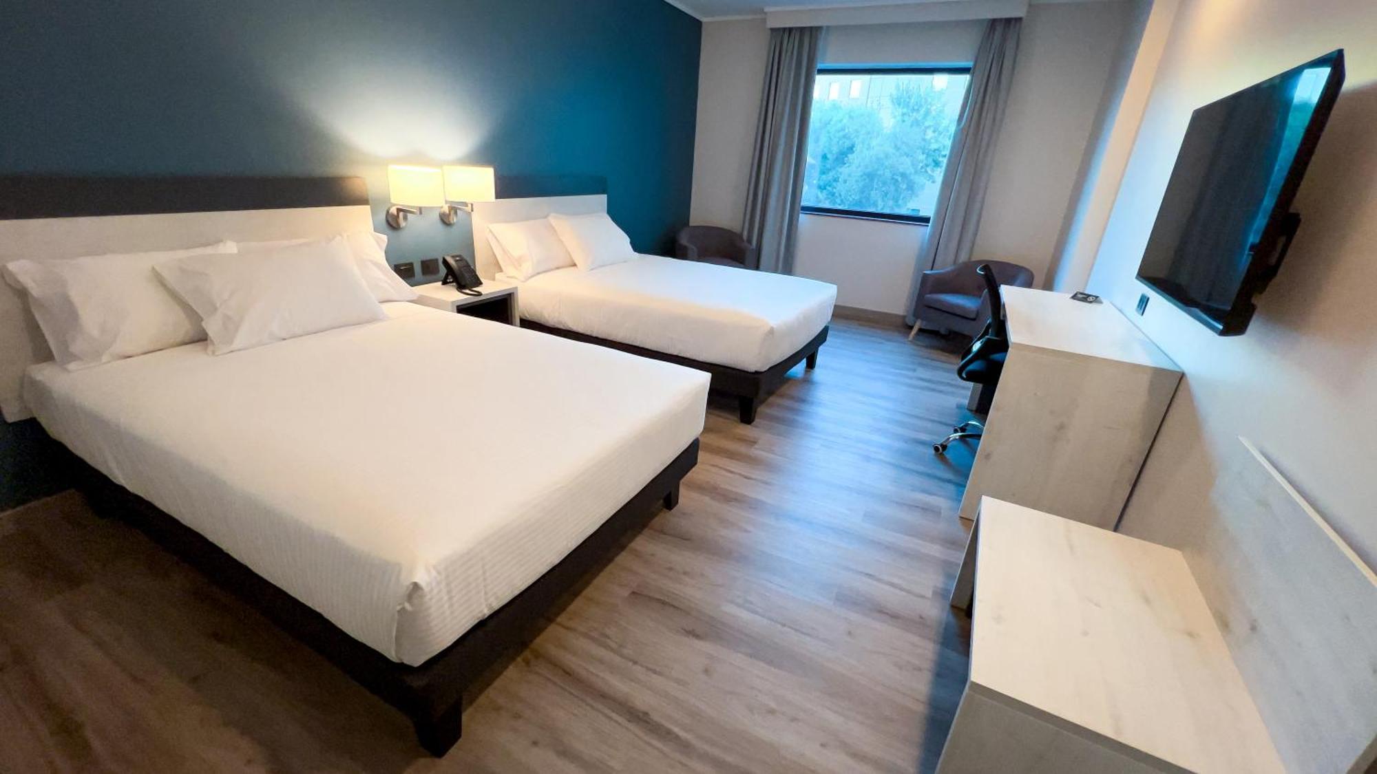 Diego De Almagro Aeropuerto 4*