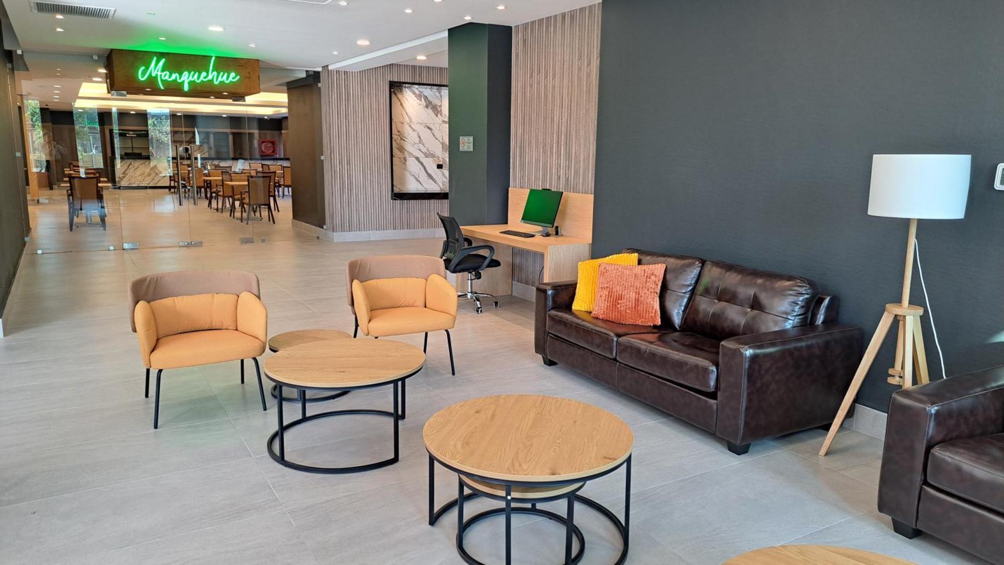 Diego De Almagro Aeropuerto Hotel 4*