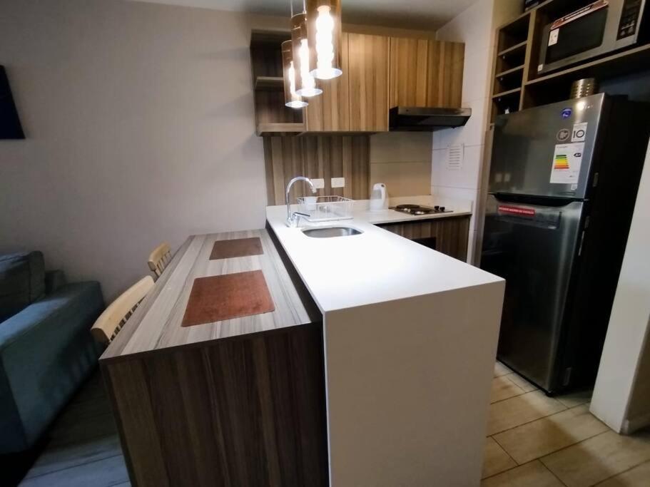 Fabuloso Departamento Cercano A Metro Santa Lucia Apartment