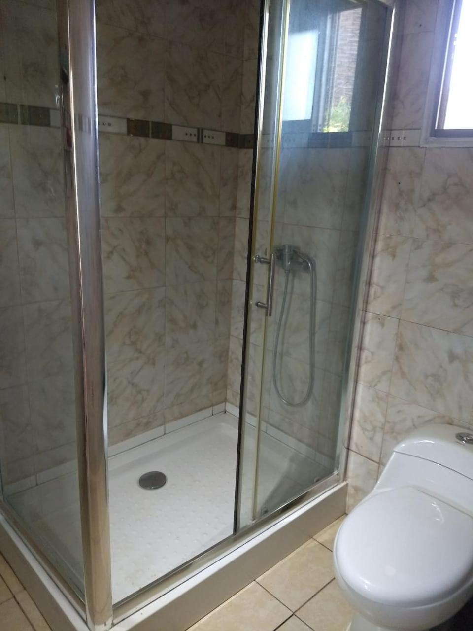 Pieza Metro Plaza Egana Homestay Santiago