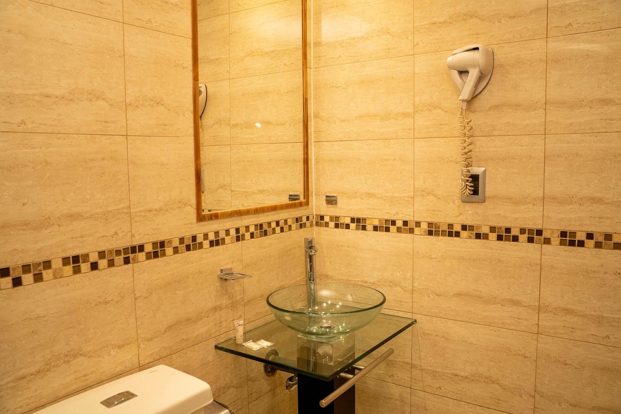 Hotel Infinity Park Santiago