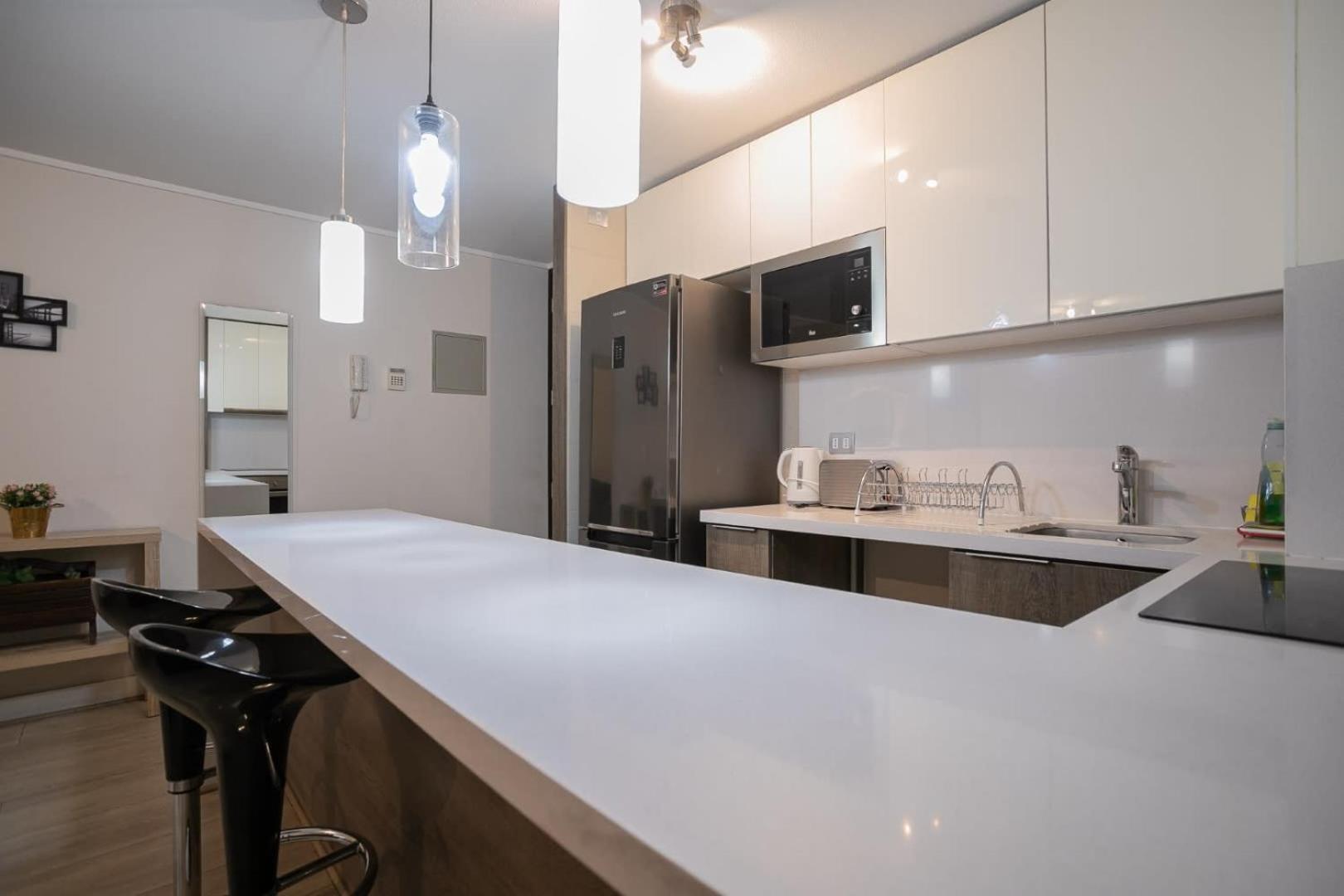 Premium 2br 2ba Parque Arauco - Balcon Con Malla * Santiago