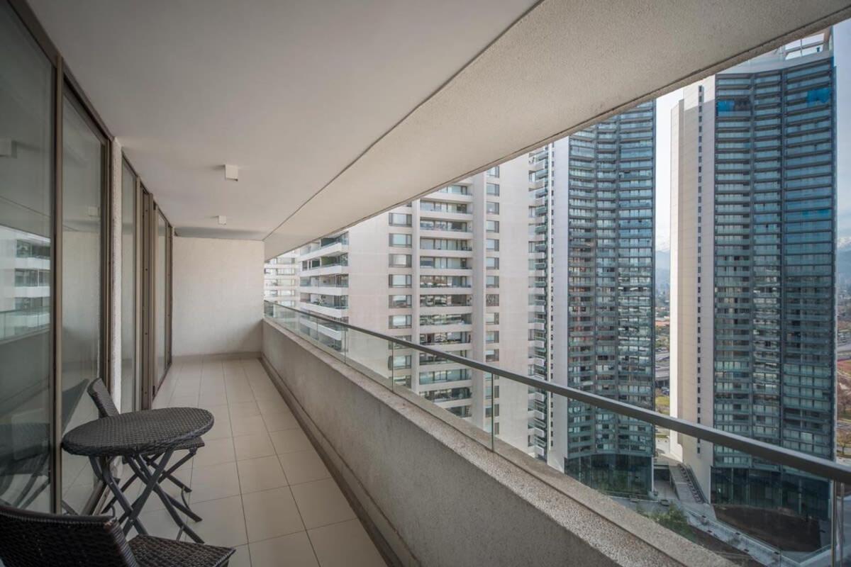 Căn hộ Premium 2br 2ba Parque Arauco - Balcon Con Malla