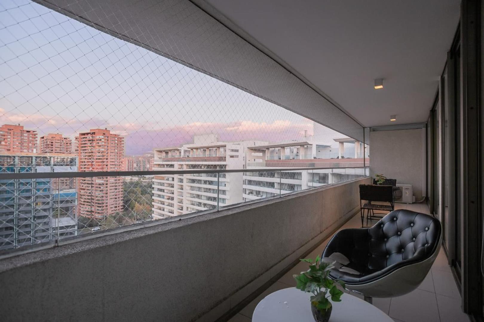 Premium 2br 2ba Parque Arauco - Balcon Con Malla Santiago