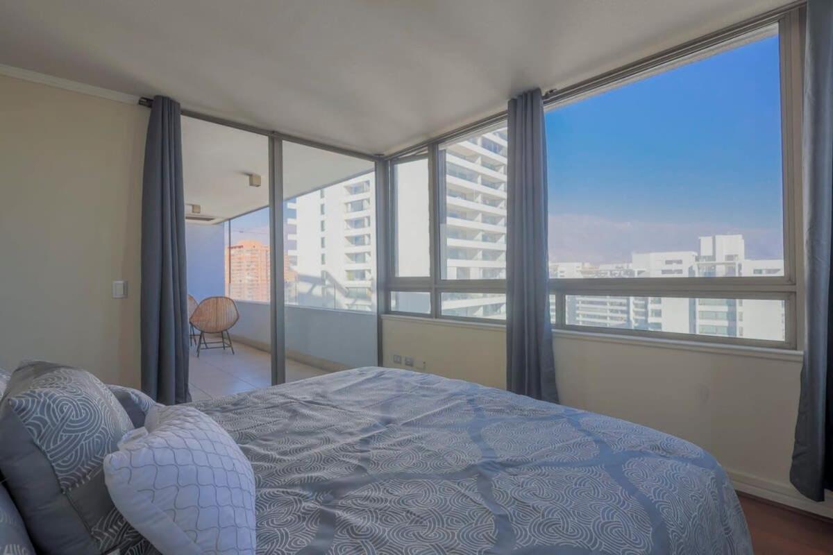 Apartamento Amplio Alojamiento En Parque Arauco 2d2b *