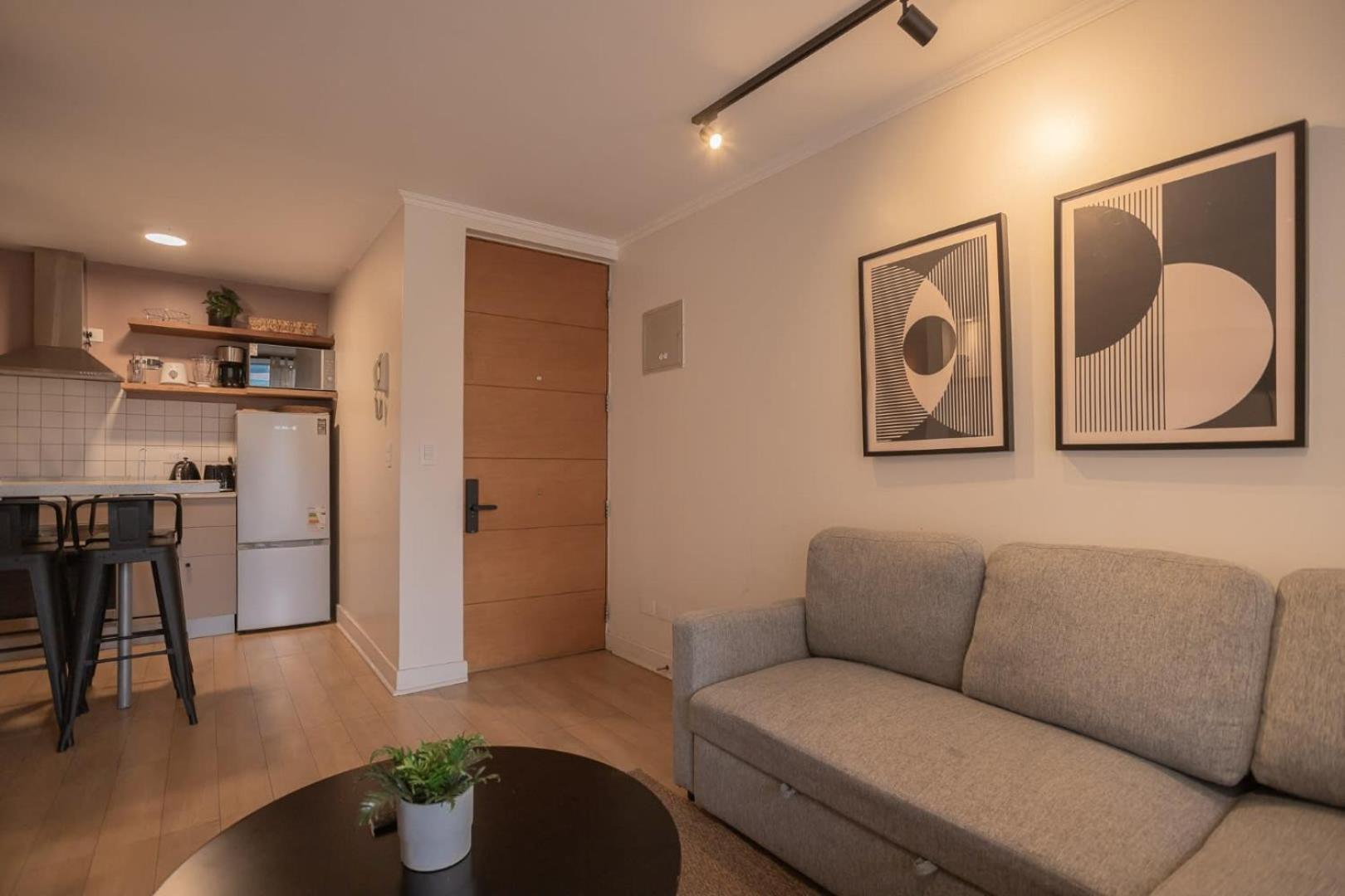 Amplio Y Confortable Depto Familiar Con Malla Apartment Santiago