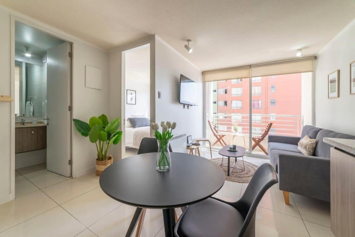 Experimenta El Alma Vibrante De Nuestra Capital Apartment Santiago