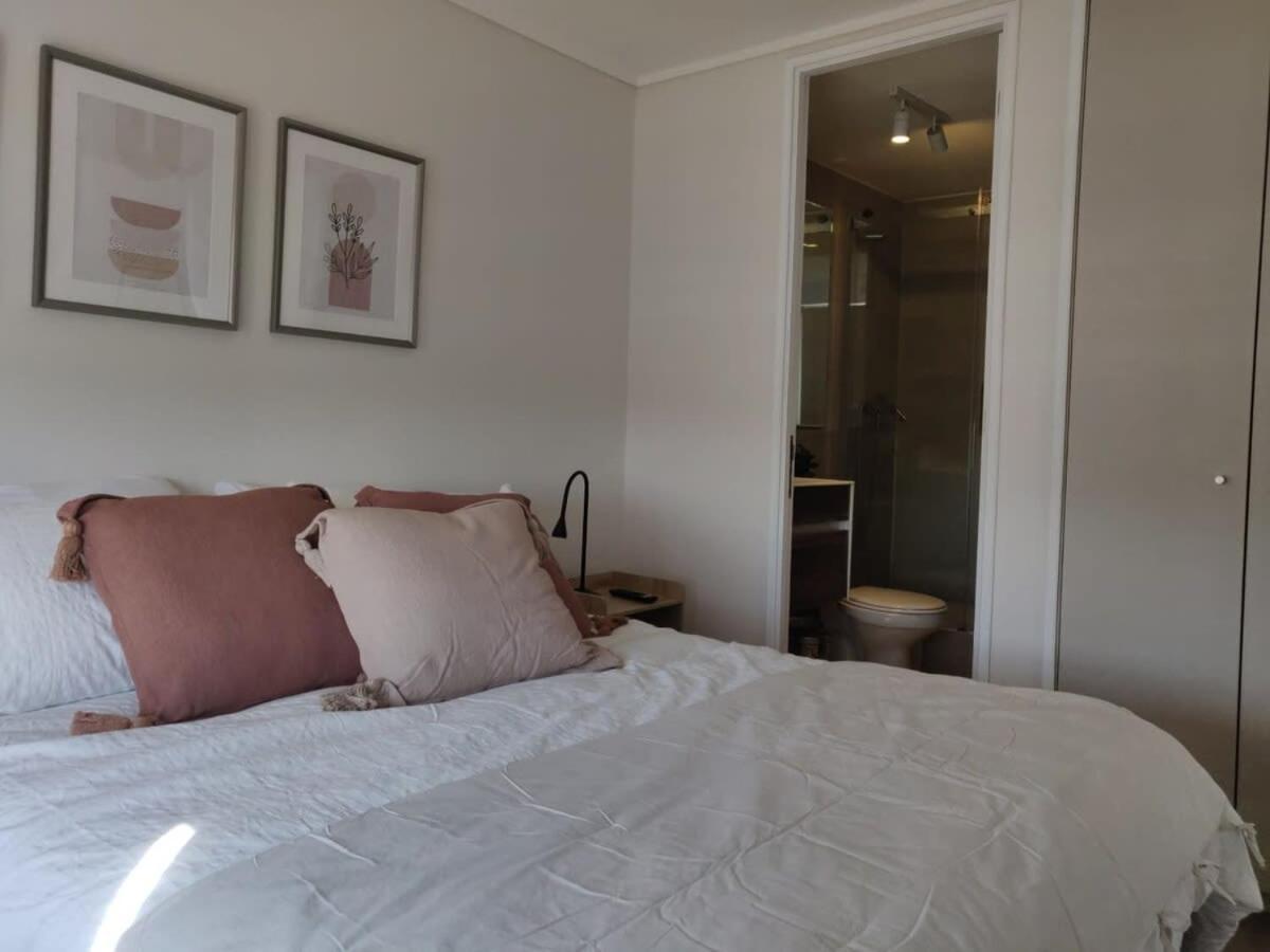 Vive La Autentica Atmosfera De Barrio Italia Apartment Santiago