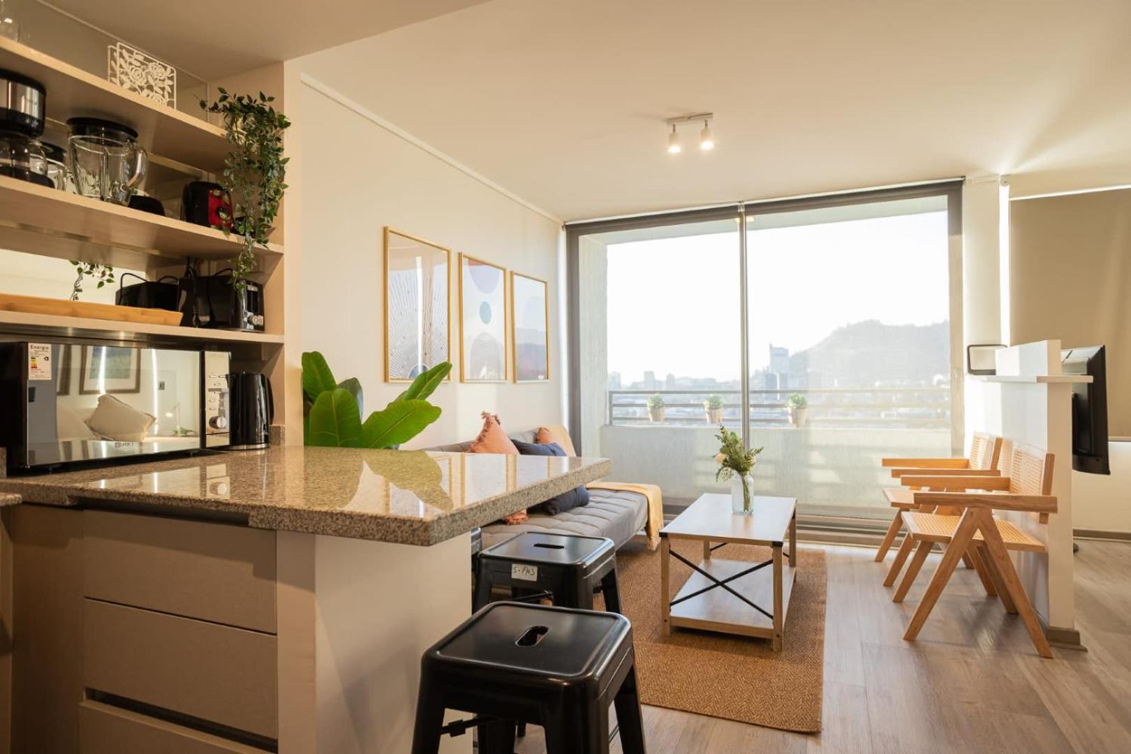 Explora El Encanto Unico De Barrio Italia Santiago