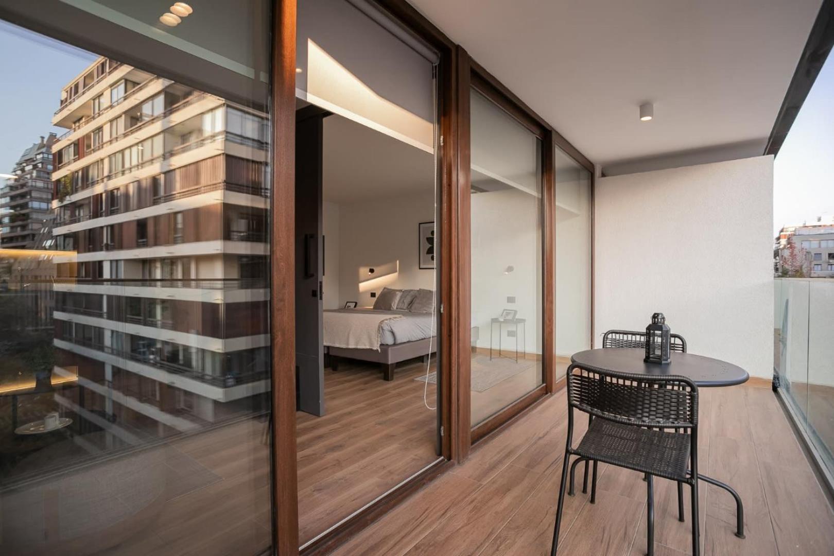 Amplio Y Deslumbrador Departamento En Condes Apartamento