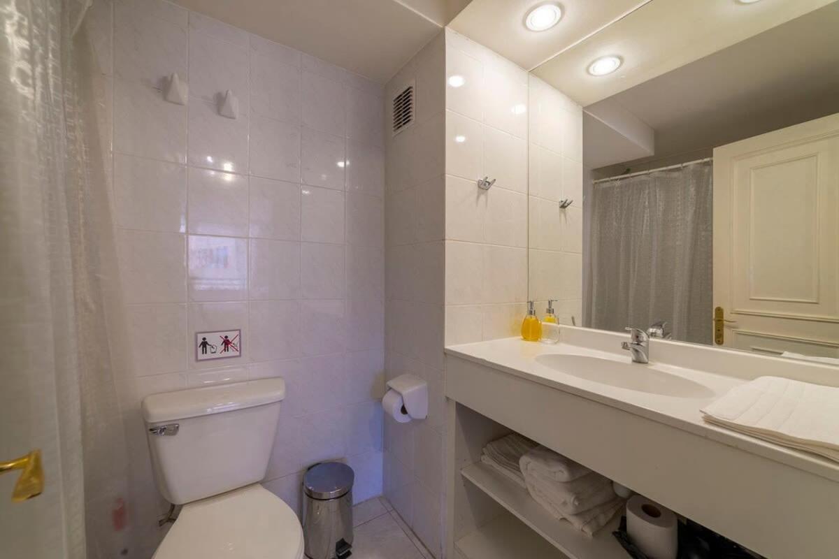 Elegant Steps Away From Costanera Center Apartamento Santiago de Chile