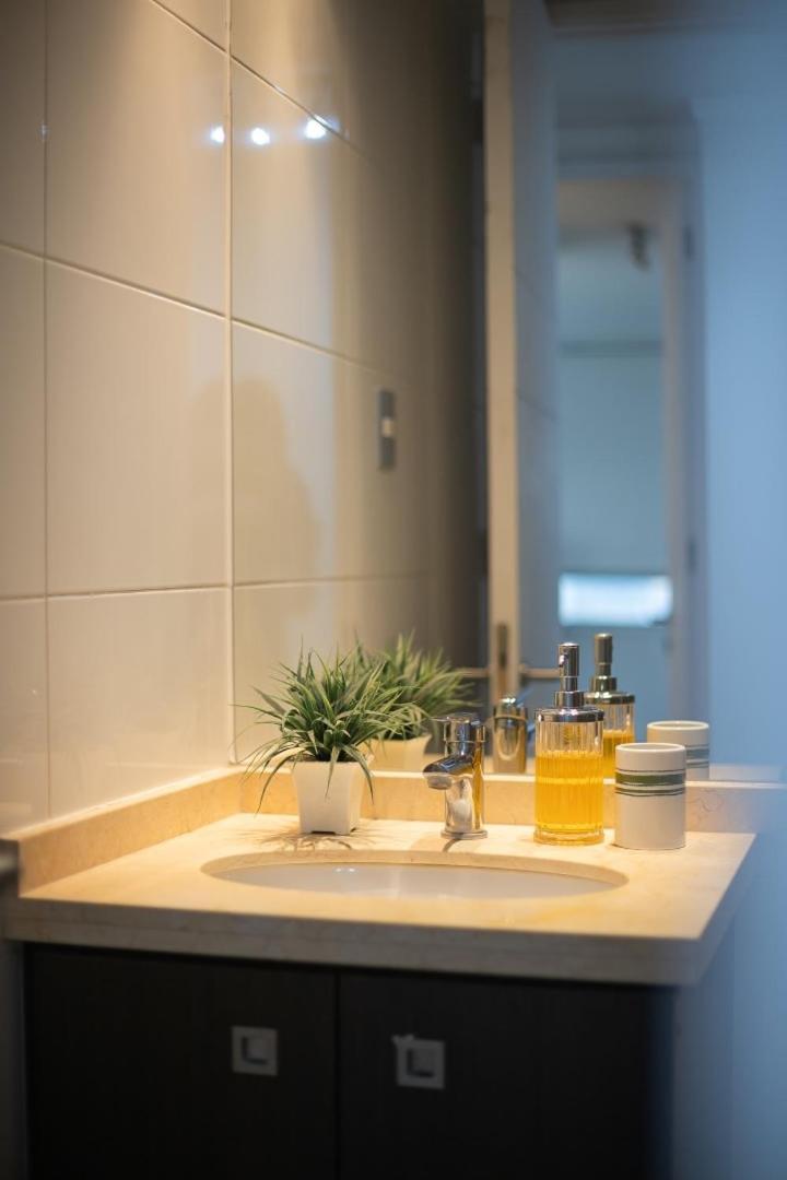 Espacioso Depto 2br 2ba - Sector Parque Arauco Apartment