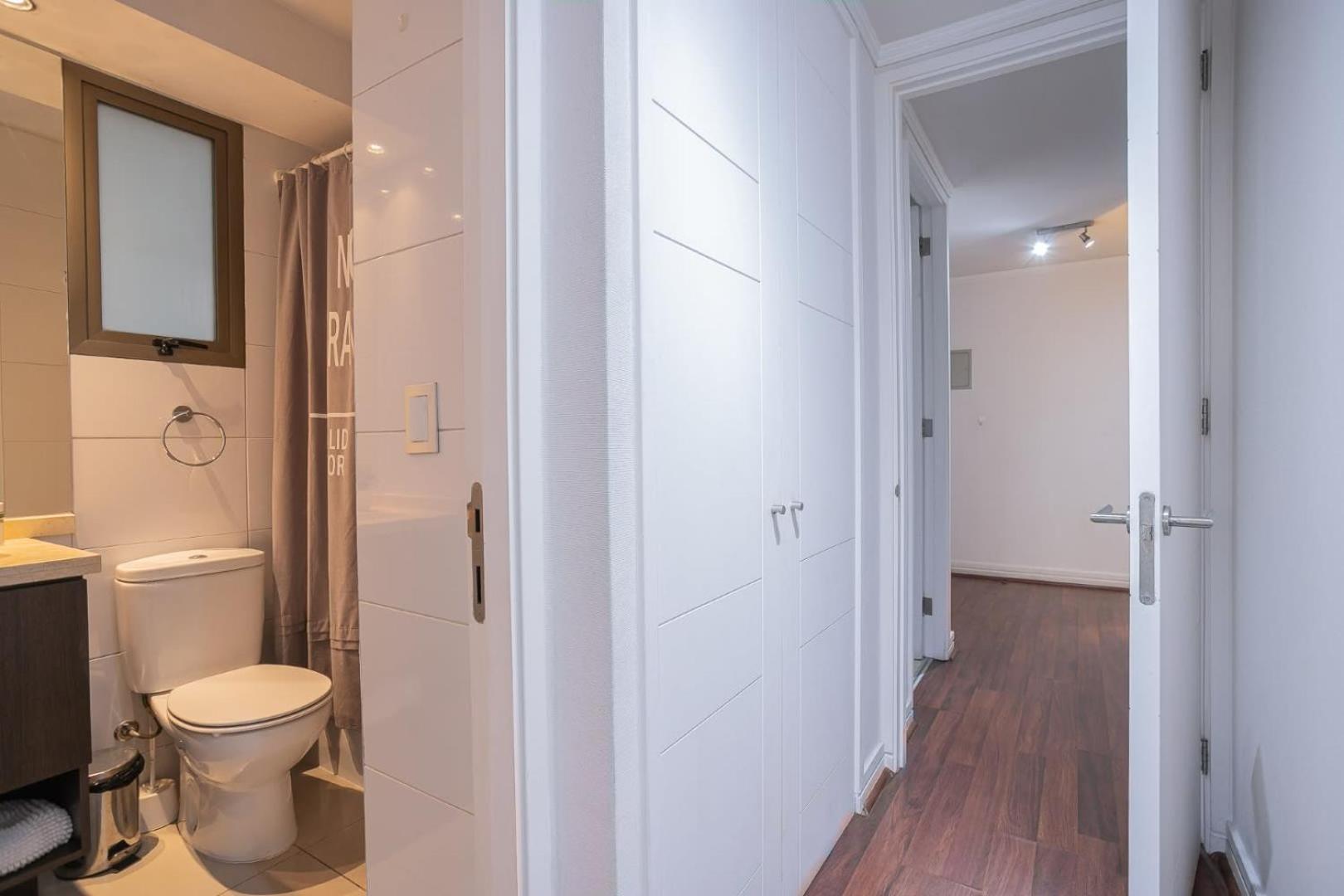 Espacioso Depto 2br 2ba - Sector Parque Arauco Santiago