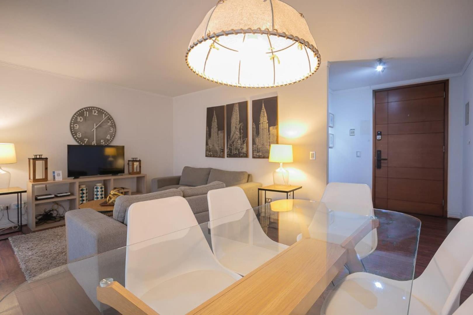 Espacioso Depto 2br 2ba - Sector Parque Arauco Apartment