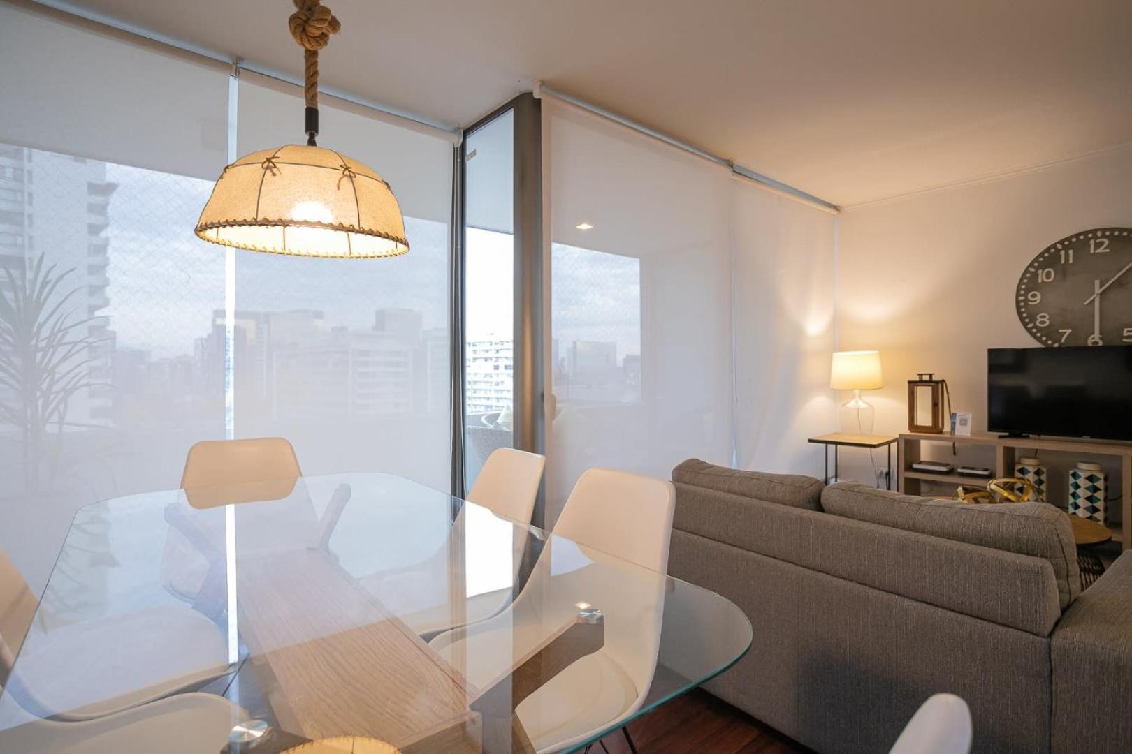 Espacioso Depto 2br 2ba - Sector Parque Arauco Santiago