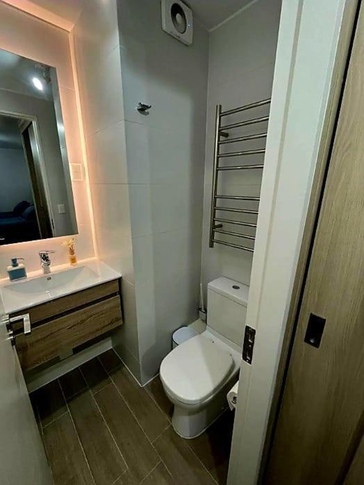 Apartamento Mall Parque Arauco I Lavadora I Wifi I Tv I Aire Acondicionado Apartment *