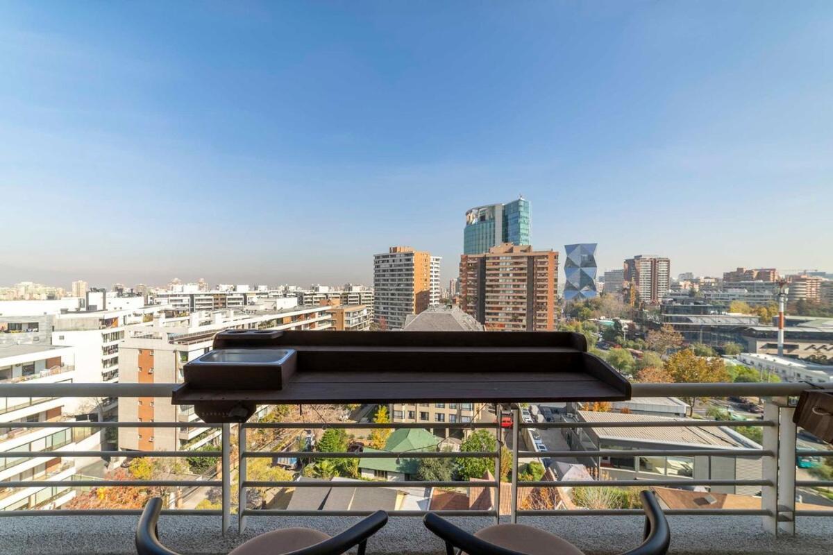 Apartment Charming In Condes Near Metro Santiago